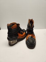 NEW PLANET Ankle Boots